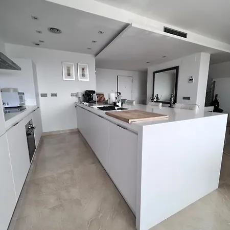 Avalon Penthouse, Daire *